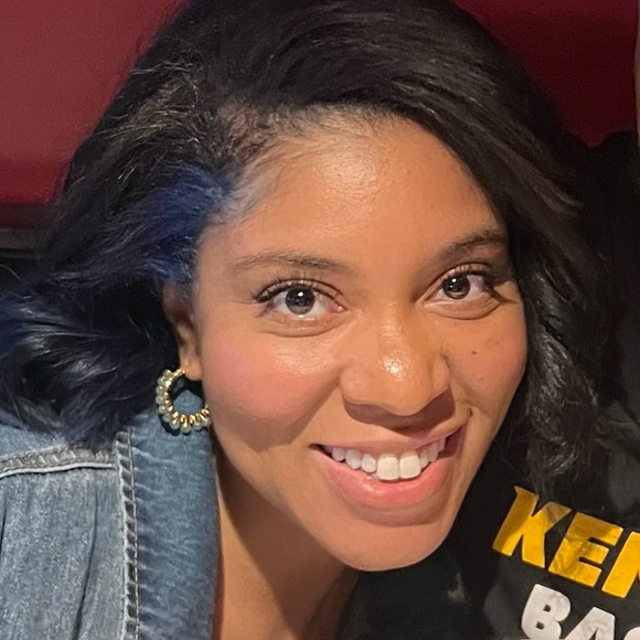 Meet your Posher, Lauren - Picture 1 of 1